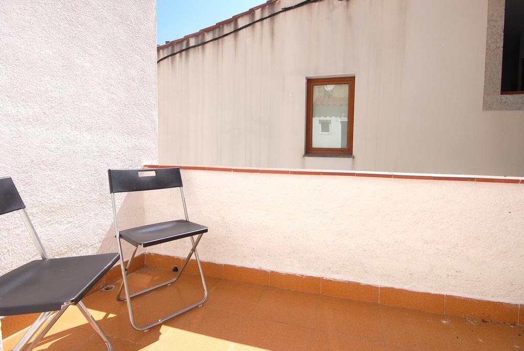 Lets Holidays Cozy Apartment 70 M. From The Beach In Tossa 또사데마르 외부 사진
